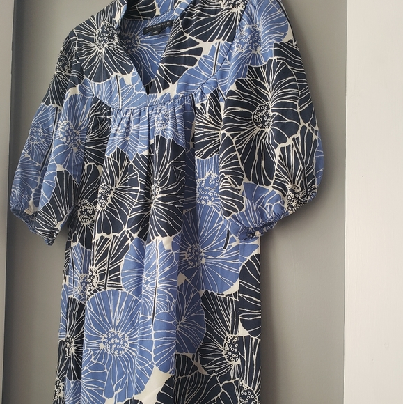 Banana Rebublic blue floral dress - Picture 4 of 4